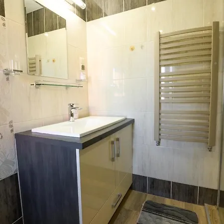 Apartament Oskar *